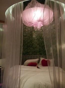 Miaozu Buyi Hotel 펑황 외부 사진