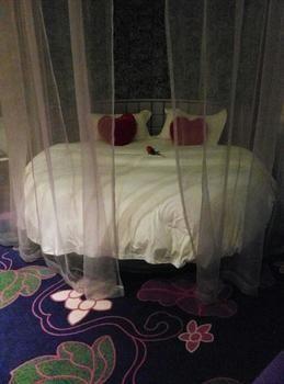 Miaozu Buyi Hotel 펑황 외부 사진
